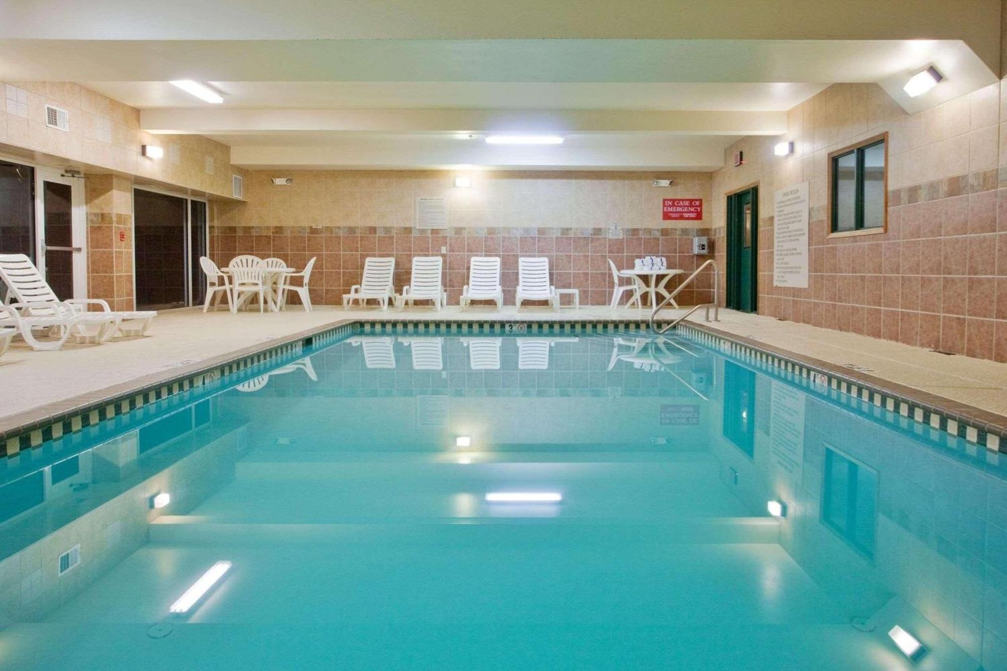 Country Inn & Suites By Radisson, Newnan, Ga Eksteriør bilde